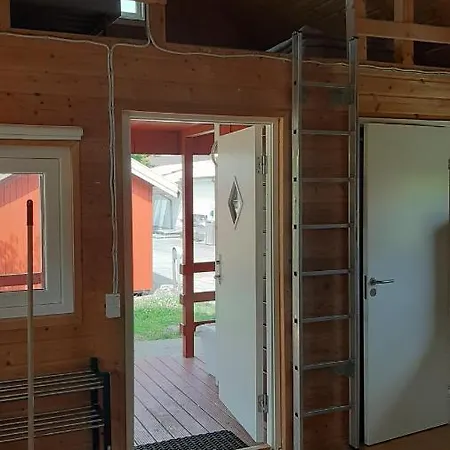 På Samsø Efterskole Vandrerhjem Langemark