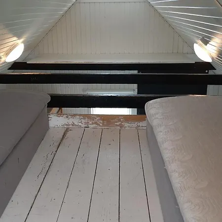 Vandrerhjem På Samsø Efterskole Langemark