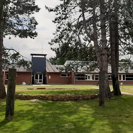 På Samsø Efterskole Vandrerhjem *
