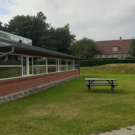 På Samsø Efterskole Vandrerhjem *