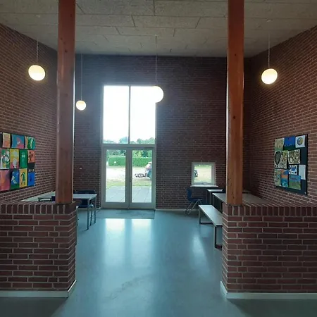 På Samsø Efterskole Vandrerhjem *